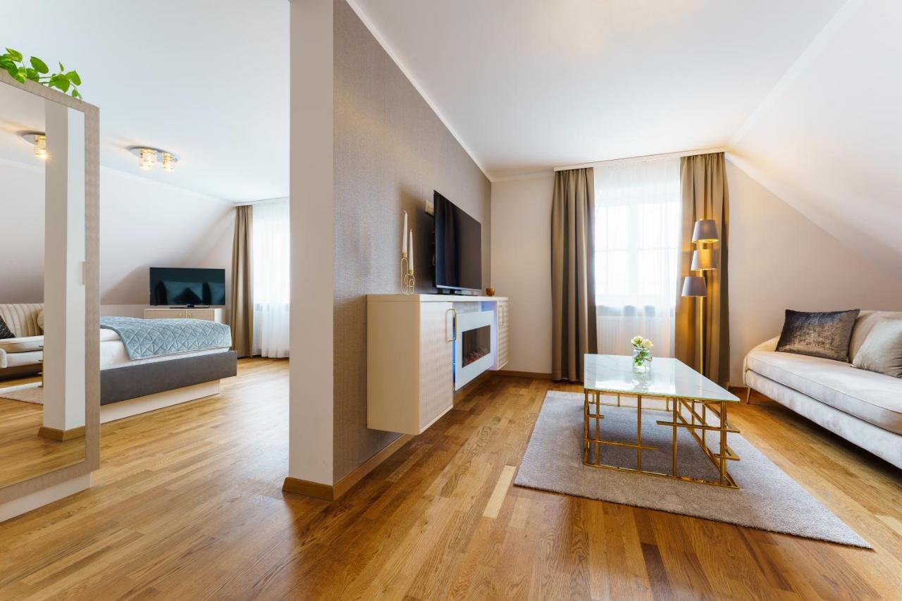 Hotel Wilder Mann Meersburg Bagian luar foto